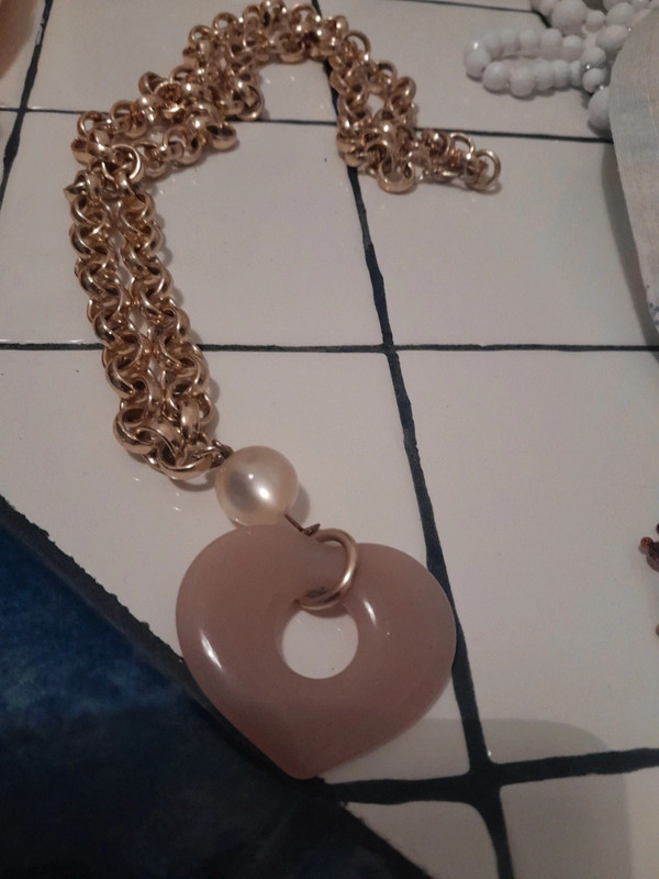 Collana lunga con ciondolo a cuore 3