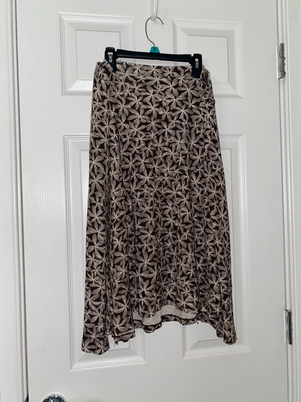Brown and white patterned A-line skirt 2