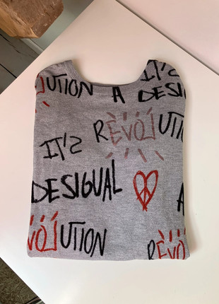 Pull col rond, brand: Desigual, condition: Very good, size: S / 36 / 8, 5.00 €, 5.95 € includes Buyer Protection