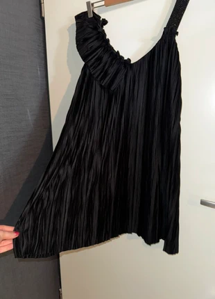 Vezavena Zwarte Jurk / Black Dress – Maat 40 / Size 40 – Elegant & Minimalist Look, merk: Vezavena, staat: Heel goed, maat: L / 40 / 12, € 14,50, € 15,93 inclusief Kopersbescherming