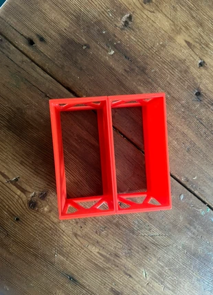 Hot wheels display 3D print, staat: Heel goed, maat: Universeel, € 1,00, € 1,75 inclusief Kopersbescherming