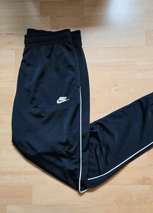 Jogging nike M, brand: Nike, condition: Very good, size: M, €9.00, €10.15 includes Buyer Protection