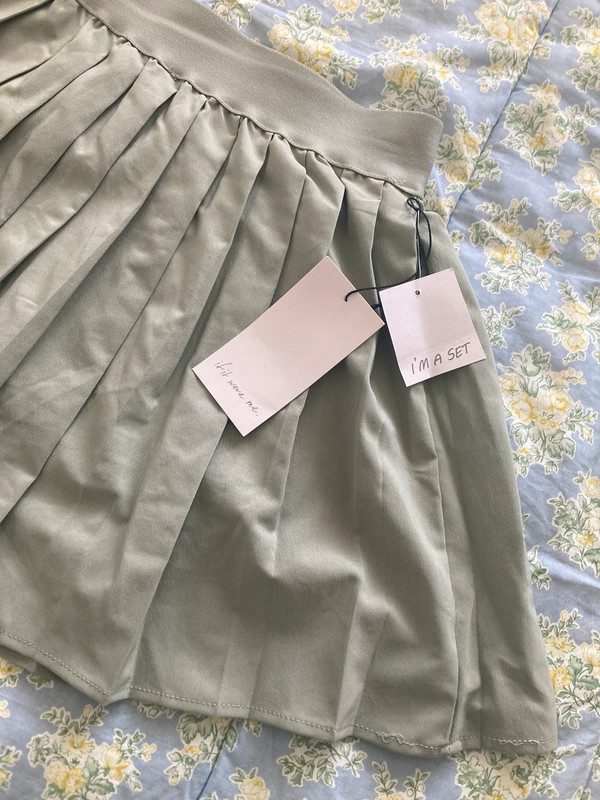 NWT Green Skort 2