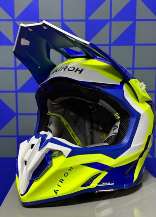 Casco Airoh Twist 3 Dizzy motocross Enduro, brand: Airoh, condizioni: Nuovo con cartellino, taglia: XS, €199.00, €209.65 include la Protezione acquisti