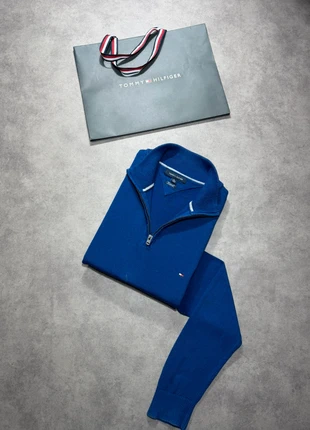 1/4 Zip | Half zip col camionneur Tommy Hilfiger bleu - Logo brodé - Cachemire et Cotton - Taille XL, marca: Tommy Hilfiger, estado: Muito bom, tamanho: XL, €20.00, €21.70 inclui Proteção do Comprador
