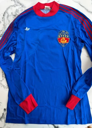 Maillot football Adidas Paris île de France vintage, marque: Football, état: Très bon état, taille: M, 149,00 €, 157,15 € Protection acheteurs (Pro) incluse