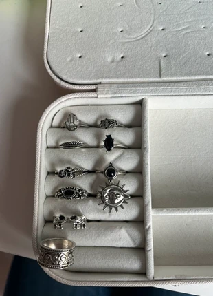 Set van 10 zilveren ringen, état: Très bon état, taille: Ajustable, 5,00 €, 5,95 € Protection acheteurs incluse