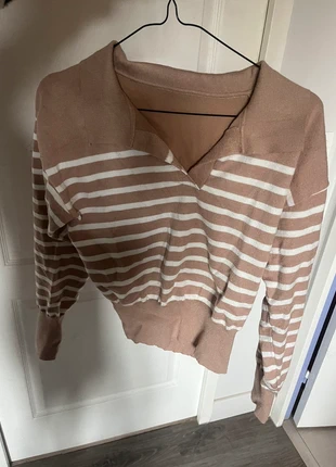 pull col v à rayures beige marron clair et blanc, marke: La Modeuse, zustand: Sehr gut, größe: M / 38 / 10, 3,50 €, 4,38 € inklusive Vinted-Käuferschutz