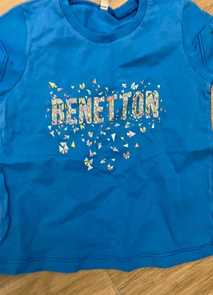 T shirt Benetton, brand: Benetton, condizioni: Ottime, taglia: 24-36 mesi / 92 cm, €2.00, €2.80 include la Protezione acquisti