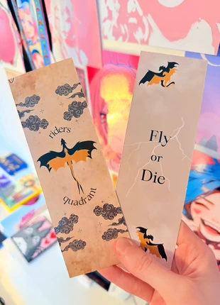 Fourth Wing - Rebecca Yarros - Fly or Die waterproof boekenlegger set van 2, marque: FairyLoot, état: Très bon état, 4,50 €, 5,43 € Protection acheteurs incluse