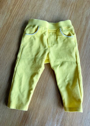 Jean slim absorba 6 mois, marque: Absorba, état: Très bon état, taille: 6-9 mois / 68 cm, 4,00 €, 4,90 € Protection acheteurs incluse