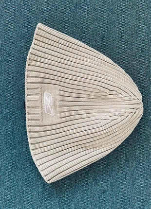 Bonnet reebok, merk: Reebok, staat: Heel goed, maat: XS, € 6,00, € 7,00 inclusief Kopersbescherming