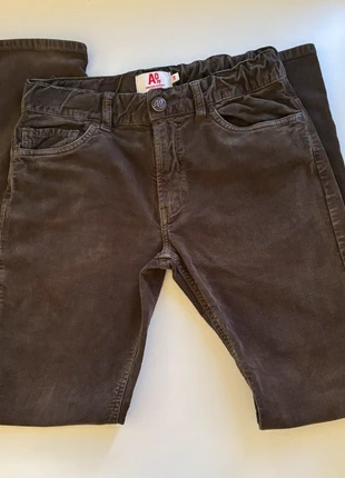 Ribfluwelen bruine broek AO76, marca: AO76, estado: Muy bueno, tamaño: 14 años / 164 cm, 15,00 €, 16,45 € Protección al comprador incluida
