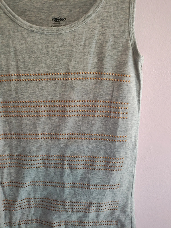 Mossimo gray gold embellished tank top 2