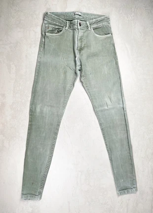 Skinny Jean Bershka Vert, Taille 40, Très Bon état, marca: Bershka, estado: Muito bom, tamanho: L / 40 / 12, €6.00, €7.00 inclui Proteção do Comprador