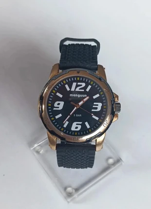 Montre vintage Magnuun tachymètre gros chiffres Hommes, marque: Vintage Dressing, état: Bon état, taille: 43–46 mm, 5,00 €, 5,95 € Protection acheteurs incluse