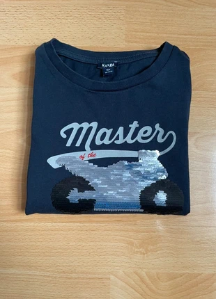T-shirt bleu foncé avec paillettes réversibles taille 10ans, marque: Kiabi, état: Très bon état, taille: 10 ans / 140 cm, 1,00 €, 1,75 € Protection acheteurs incluse