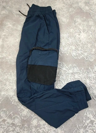 Pantalon cargo Kiabi bleu marine – Taille 10 ans (138-144 cm), marque: Kiabi, état: Bon état, taille: 10 ans / 140 cm, 3,00 €, 3,85 € Protection acheteurs incluse