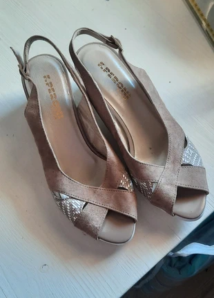 Sandali Peroni da Donna, Taglia 39, Tacco 6 cm – Mai Indossati, Made in Italy, marca: Scarpe Italiane, estado: Novo sem etiquetas, tamanho: 39, €15.00, €16.45 inclui Proteção do Comprador