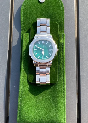 Montre Quartz verte moderne chic, brand: Quartz, condizioni: Nuovo con cartellino, taglia: 39–42 mm, €9.99, €11.19 include la Protezione acquisti