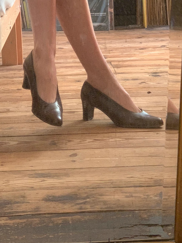 Vintage 2025 low heels