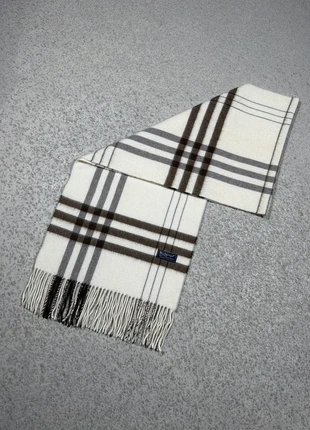 Écharpe Scarf Burberrys Épaisse En Laine, marke: Burberrys, zustand: Gut, 25,00 €, 26,95 € inklusive Vinted-Käuferschutz