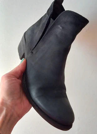 Stivaletto donna in pelle nero tg37-38, brand: Bueno, condizioni: Nuovo senza cartellino, taglia: 37, €70.00, €74.20 include la Protezione acquisti