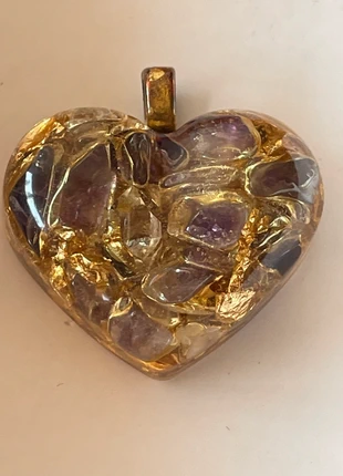 Pendentif vintage en résine incrusté pierre améthyste et feuilles d’or, marca: Fabrication Artisanale, estado: Muito bom, €50.00, €53.20 inclui Proteção do Comprador