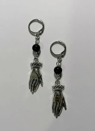 hand shaped earrings, marke: Witch, zustand: Sehr gut, 12,00 €, 13,30 € inklusive Vinted-Käuferschutz