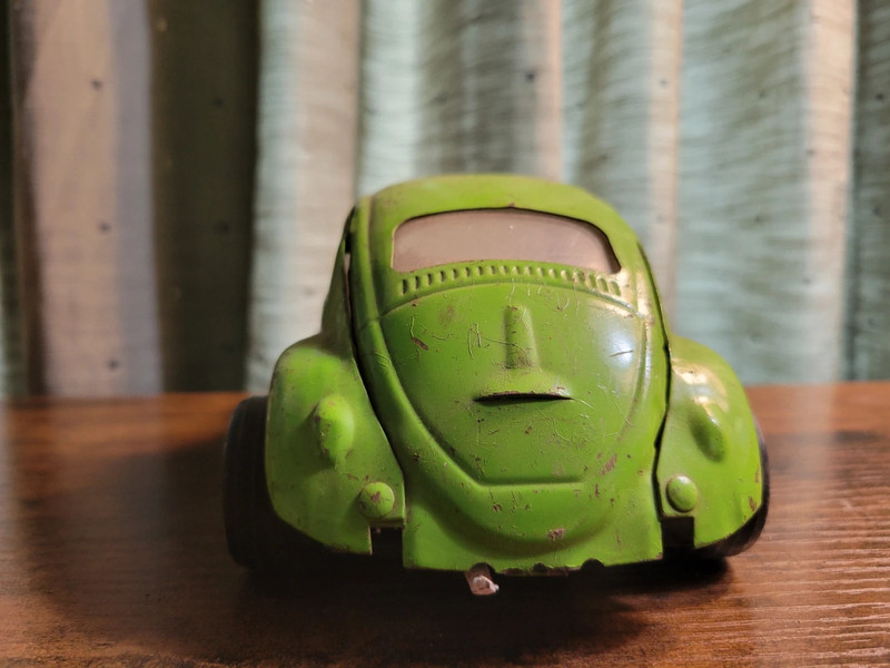 Vintage Tonka Green VW Bug, Side Winder - 1:16 scale 4