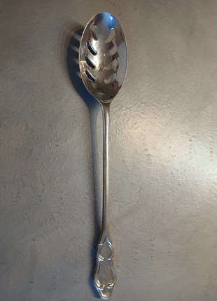 Longue cuillère en métal argenté., zustand: Sehr gut, 8,00 €, 9,10 € inklusive Vinted-Käuferschutz