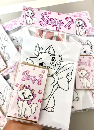 kit disegno feste, merk: KIT, staat: Goed, maat: 5 jaar / 110 cm, € 1,30, € 2,07 inclusief Kopersbescherming