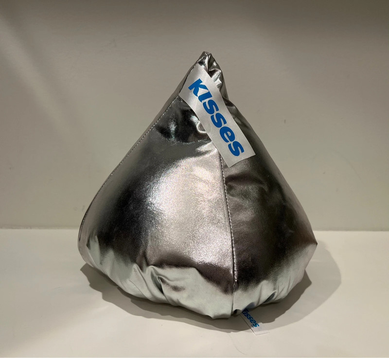 Hershey Park Kiss Silver Microbead Plush Pillow Large Stuffed Toy ~ EUC 1