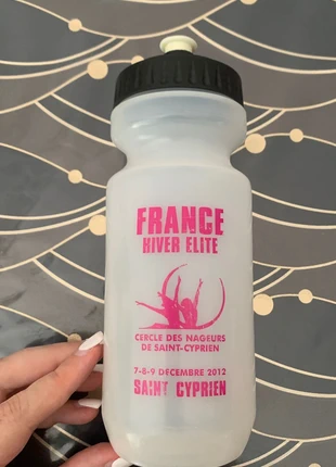 Gourde noire et transparente France Hiver Élite, état: Très bon état, 2,00 €, 2,80 € Protection acheteurs incluse