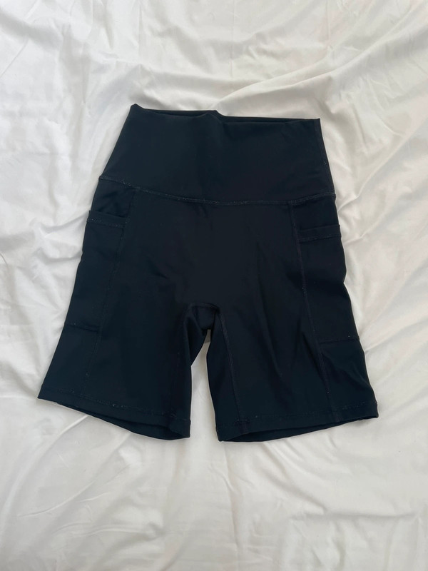 black aerie biker short 1