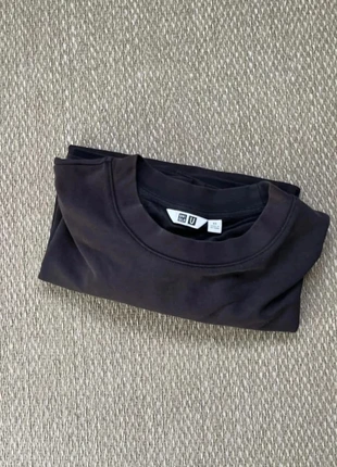 T-shirt uniqlo airism noir, marque: Uniqlo, état: Bon état, taille: XS, 10,00 €, 11,20 € Protection acheteurs incluse