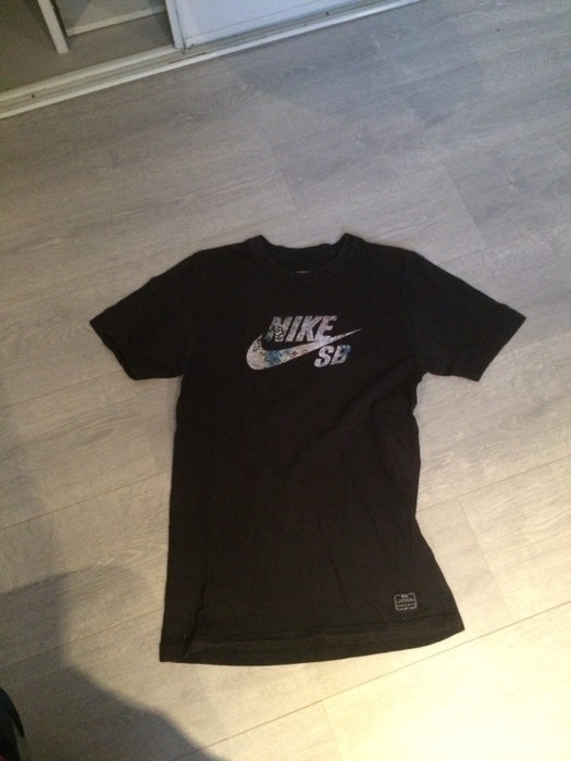 Tee shirt Nike sb 1
