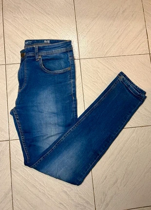 Pantalón vaquero ajustado Zara Man, marque: FSBN, état: Très bon état, taille: W33 | FR 42, 5,00 €, 5,95 € Protection acheteurs incluse