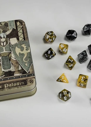 Dungeon and Dragons - Set Dadi RPG - Paladino, marque: D&D, état: Neuf sans étiquette, 30,00 €, 32,20 € Protection acheteurs (Pro) incluse