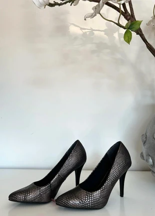 Hakken print, merk: Marco Tozzi, staat: Nieuw zonder prijskaartje, maat: 38, € 29,95, € 32,15 inclusief Kopersbescherming