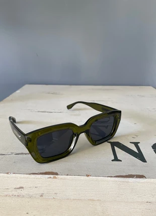 Lunettes de soleil vert olive verres noirs style Moscot, marque: Moscot, état: Très bon état, 12,00 €, 13,30 € Protection acheteurs incluse