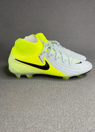 Nike Phantom Luna 2 Elite FG, marque: Nike, état: Très bon état, taille: 47, 119,00 €, 125,65 € Protection acheteurs (Pro) incluse