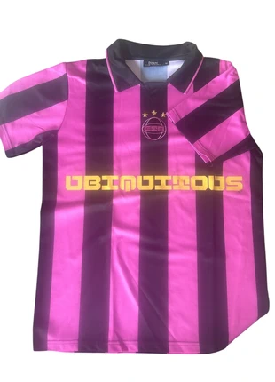 tee shirt à col concept, brand: Concept, condition: Very good, size: M, €19.99, €21.69 includes Buyer Protection