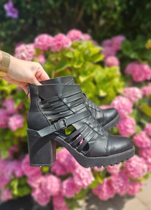 Bottines à talon noir New Look, brand: New Look, condition: Good, size: 38.5, €4.00, €4.90 includes Buyer Protection