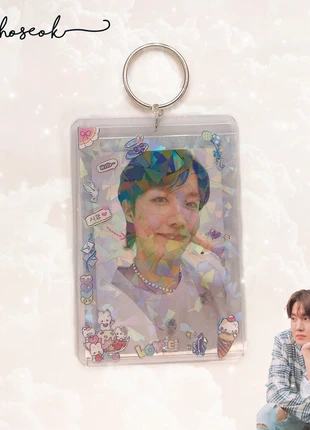 Hoseok photocard holder, marca: BTS, estado: Bueno, 4,00 €, 4,90 € Protección al comprador incluida