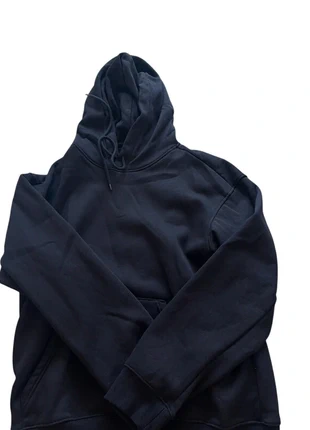 H&M black Hoodies & sweatshirts, marque: H&M, état: Très bon état, taille: M / 38 / 10, 4,00 €, 4,90 € Protection acheteurs (Pro) incluse
