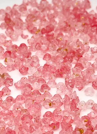 500 petits perles fleurs 4mm en acrylique, état: Très bon état, 1,80 €, 2,59 € Protection acheteurs incluse