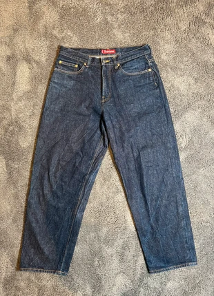 jean supreme en denim, brand: Supreme, condizioni: Ottime, taglia: IT 42 | W32, €100.00, €105.70 include la Protezione acquisti