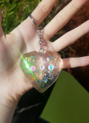 Porte clés BTS, état: Neuf avec étiquette, 9,00 €, 10,15 € Protection acheteurs incluse