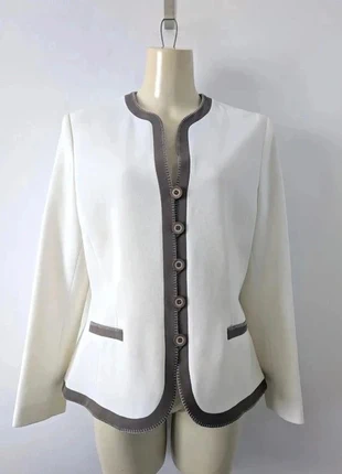 Veste crème chic - Un Jour Ailleurs - taille 40, merk: Un Jour Ailleurs, staat: Heel goed, maat: L / 40 / 12, € 17,00, € 18,55 inclusief Kopersbescherming Pro